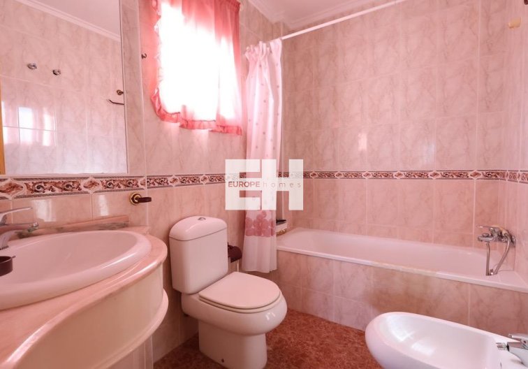 Segunda mano - villa - Torrevieja - Costa Blanca