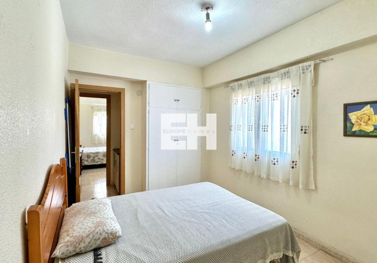 Segunda mano - Apartamento  - Torrevieja - Estacion De Autobuses