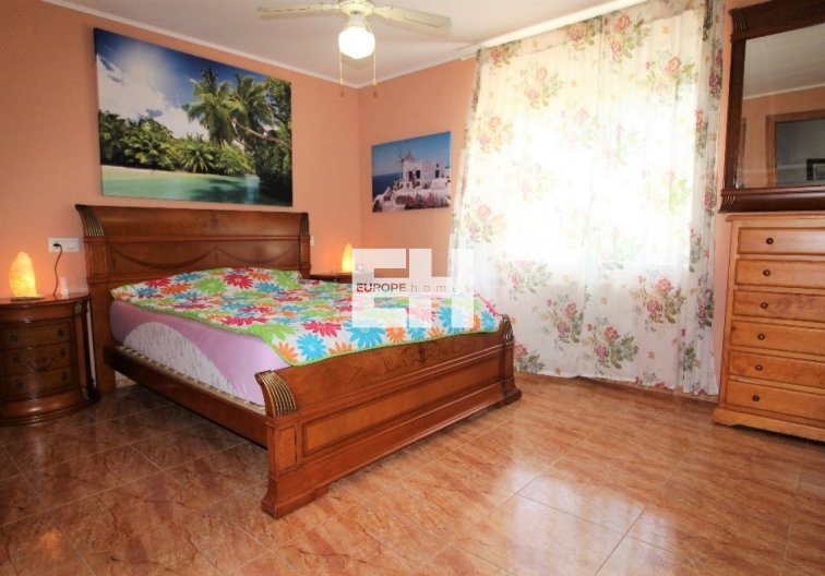 Segunda mano - villa - Torrevieja - Los Balcones 