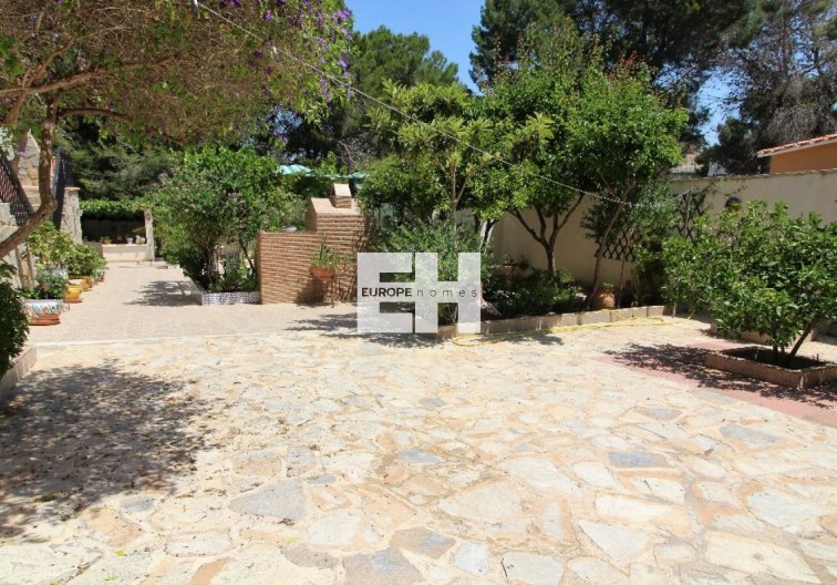 Segunda mano - villa - Torrevieja - Los Balcones 