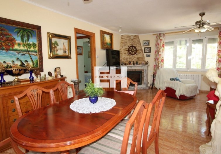 Segunda mano - villa - Torrevieja - Los Balcones 