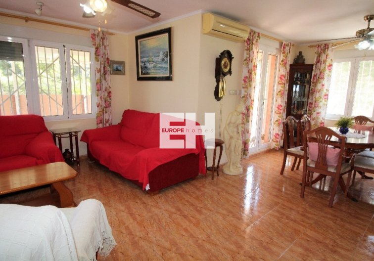 Segunda mano - villa - Torrevieja - Los Balcones 