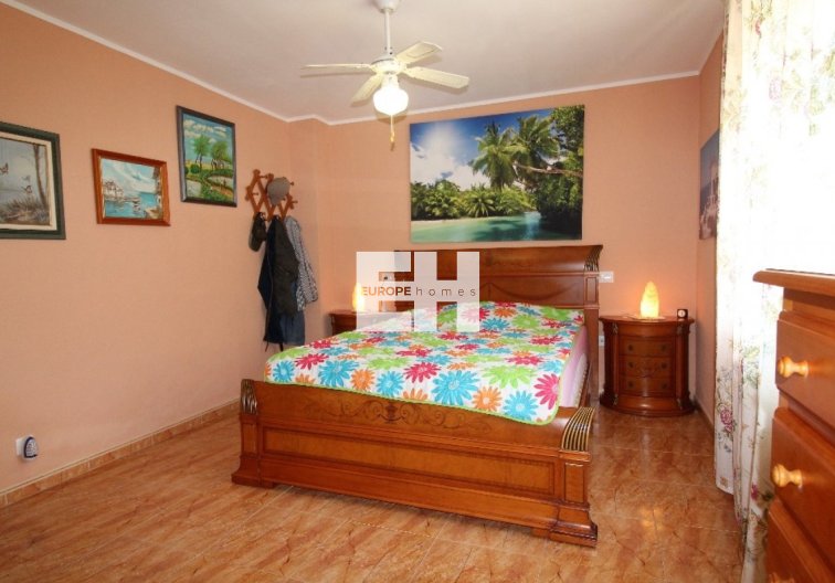 Segunda mano - villa - Torrevieja - Los Balcones 