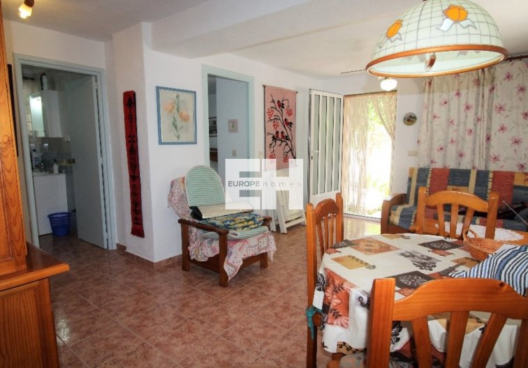 Segunda mano - villa - Torrevieja - Los Balcones 
