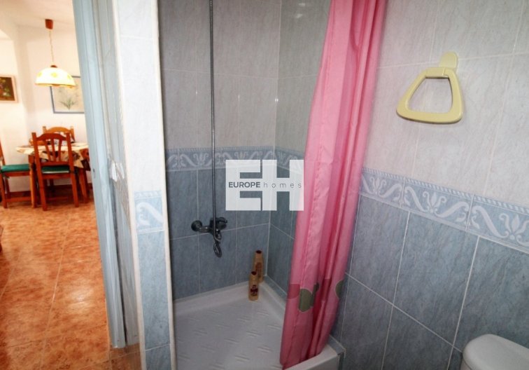 Segunda mano - villa - Torrevieja - Los Balcones 