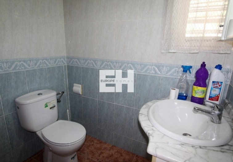 Segunda mano - villa - Torrevieja - Los Balcones 