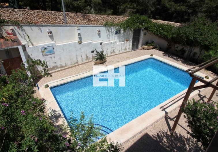 Segunda mano - villa - Torrevieja - Los Balcones 