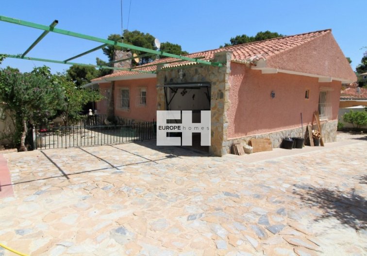 Segunda mano - villa - Torrevieja - Los Balcones 