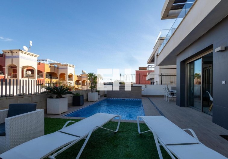 Segunda mano - villa - Orihuela Costa - Costa Blanca