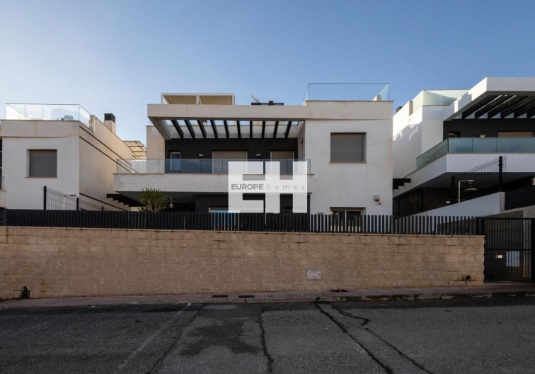 Segunda mano - villa - Orihuela Costa - Costa Blanca
