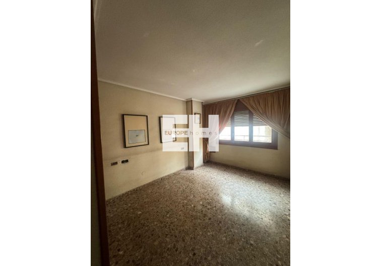 Segunda mano - Apartamento  - Orihuela - Zona Centro