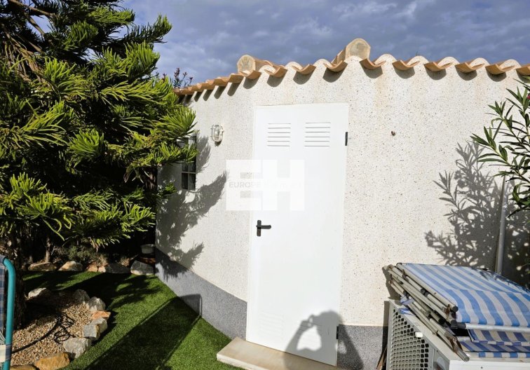 Segunda mano - villa - Orihuela Costa - Playa Flamenca