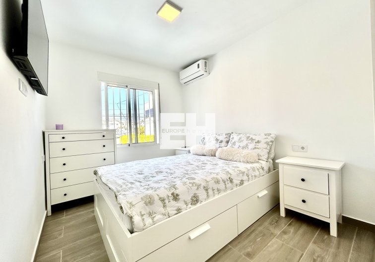 Segunda mano - villa - Villamartin - Costa Blanca