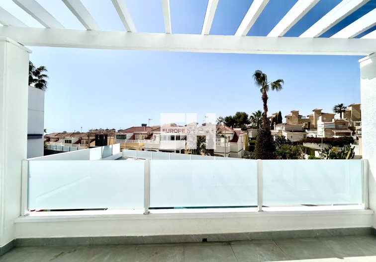 Segunda mano - villa - Villamartin - Costa Blanca