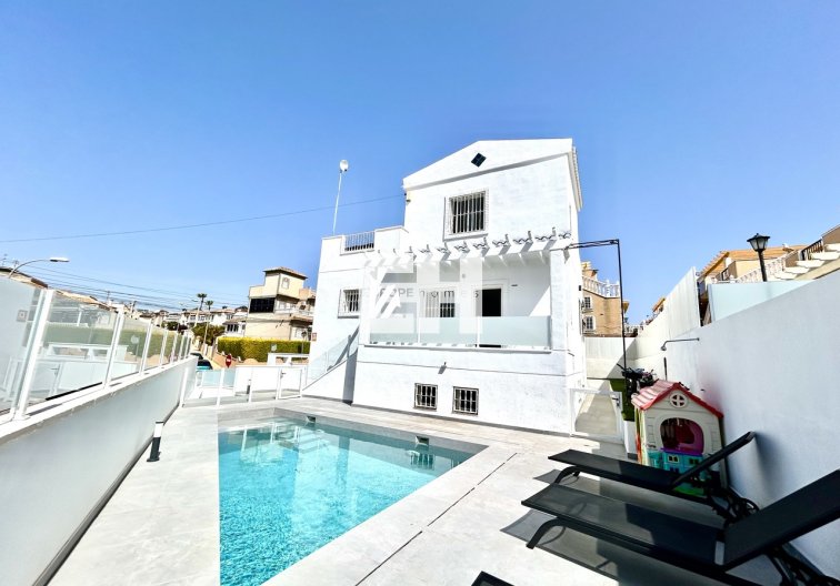 Segunda mano - villa - Villamartin - Costa Blanca