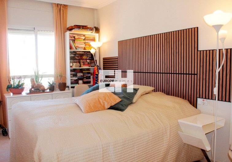 Segunda mano - villa - Villamartin - Costa Blanca