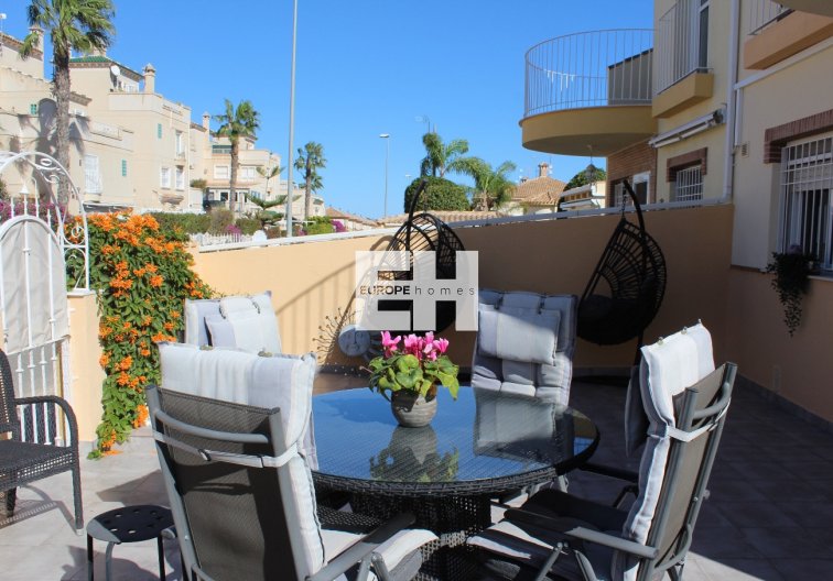 Segunda mano - villa - Villamartin - Costa Blanca