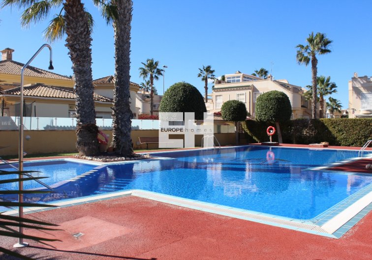 Segunda mano - villa - Villamartin - Costa Blanca
