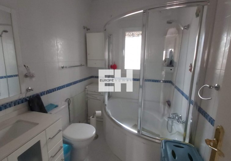 Segunda mano - villa - Benimar - Costa Blanca