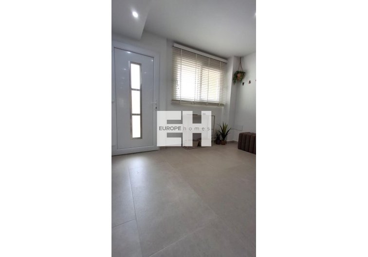 Segunda mano - Apartamento  - Torrevieja - Acequion