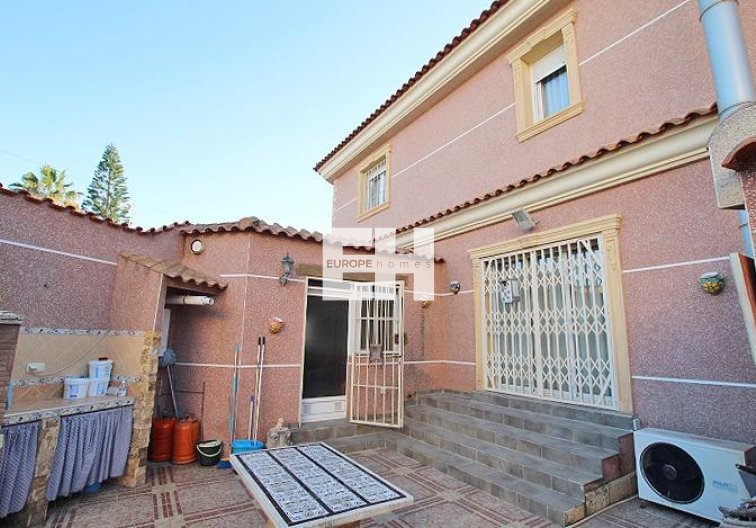 Segunda mano - villa - Formentera del Segura - C- Cooperativa