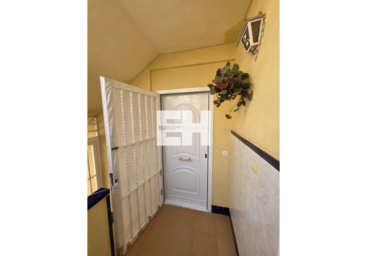 Segunda mano - Apartamento  - Torrevieja - La Mata Pueblo