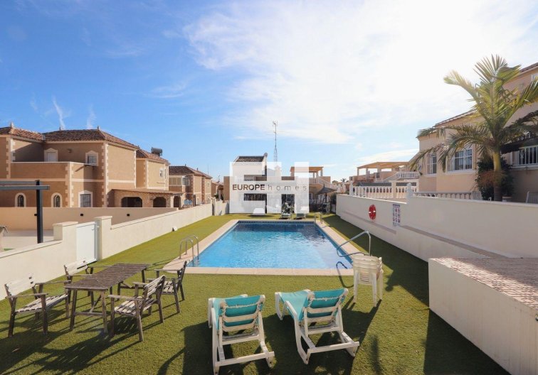 Segunda mano - town house - San Miguel de Salinas - El Galán