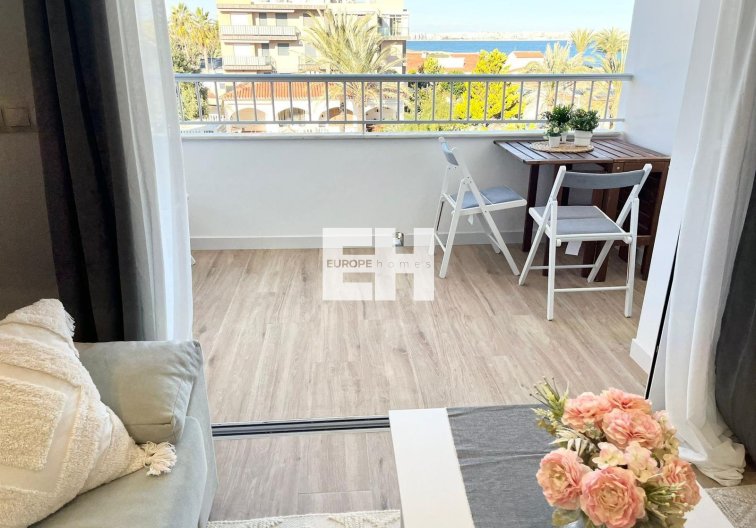 Segunda mano - Apartamento  - Torrevieja - Punta Prima