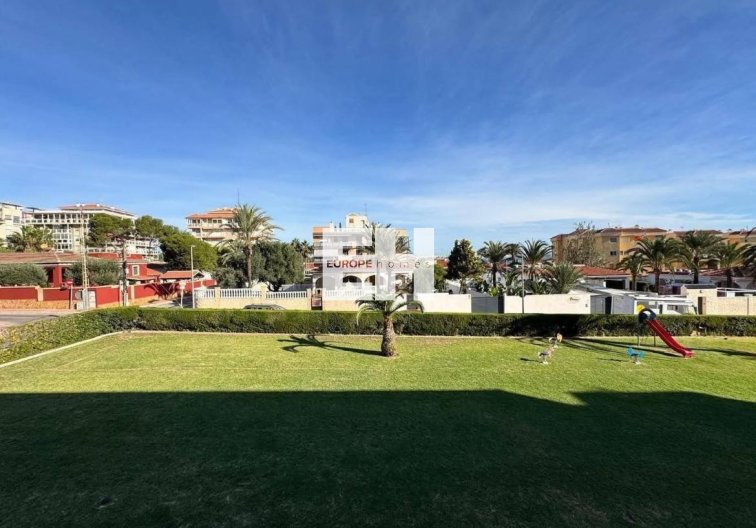 Segunda mano - Apartamento  - Torrevieja - Punta Prima
