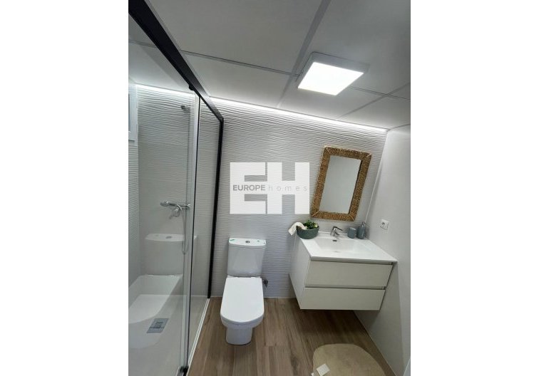 Segunda mano - Apartamento  - Torrevieja - Punta Prima
