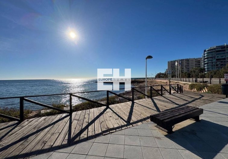 Segunda mano - Apartamento  - Torrevieja - Punta Prima