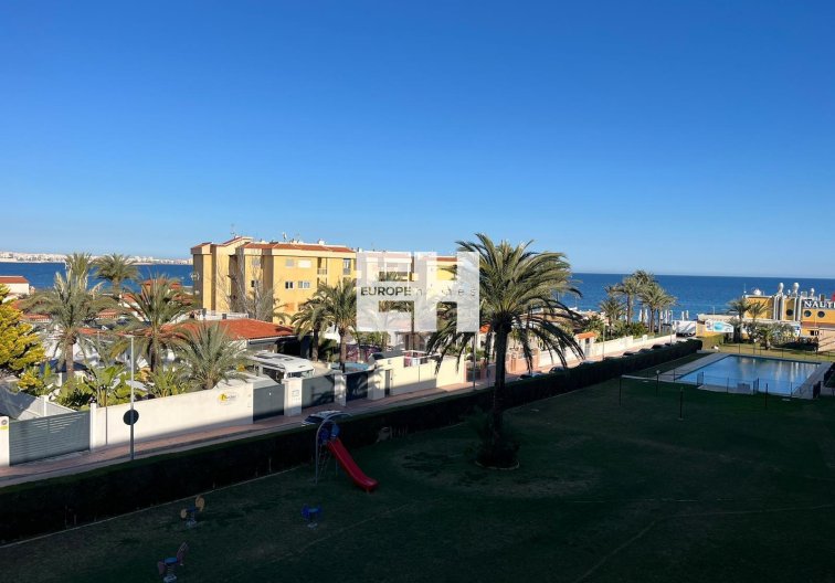 Segunda mano - Apartamento  - Torrevieja - Punta Prima