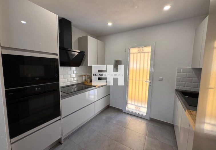 Segunda mano - town house - Campoamor - Costa Blanca