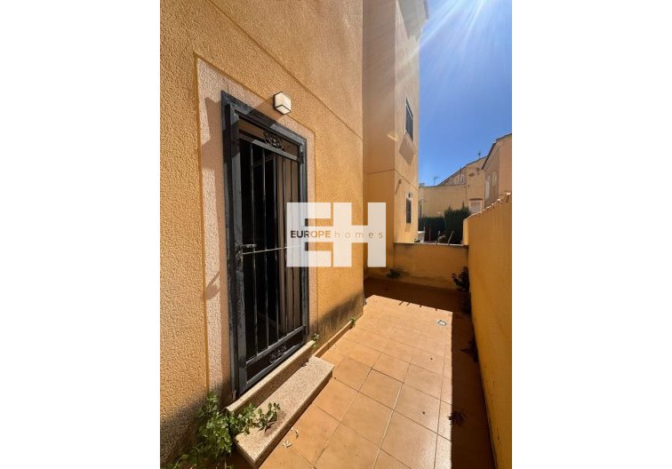 Segunda mano - town house - Campoamor - Costa Blanca