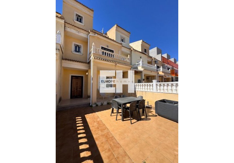 Segunda mano - town house - Campoamor - Costa Blanca