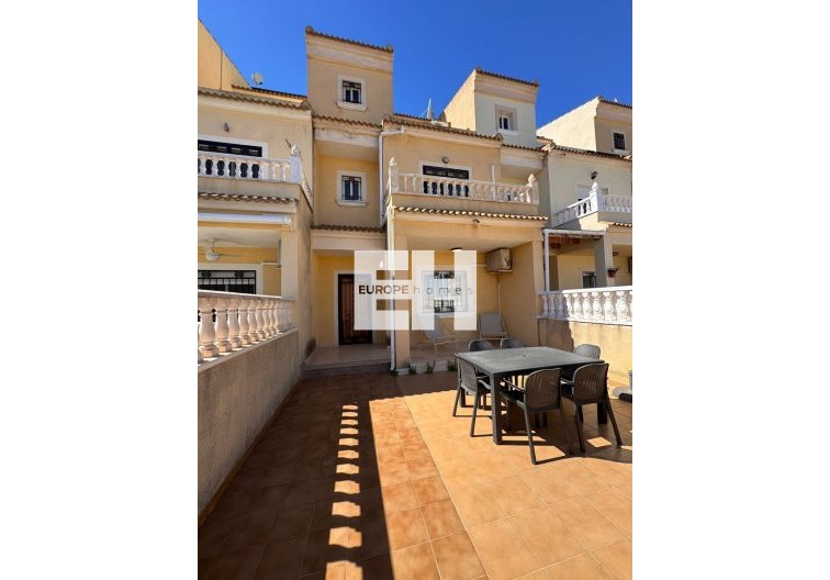 Segunda mano - town house - Campoamor - Costa Blanca
