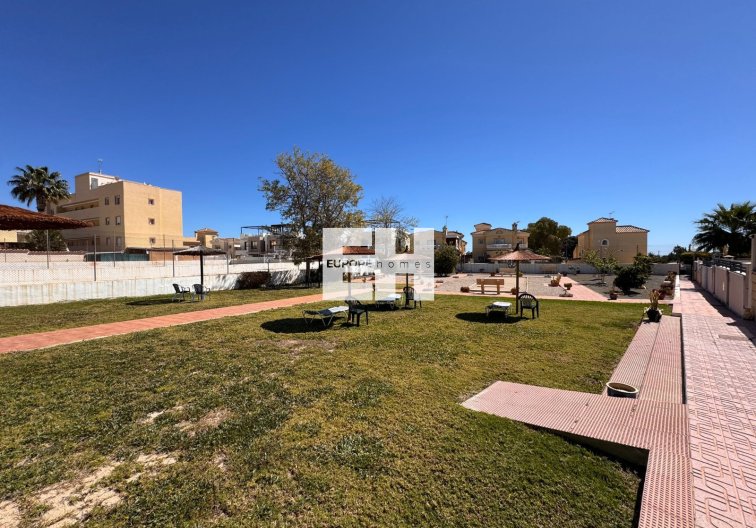 Segunda mano - town house - Campoamor - Costa Blanca