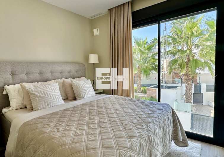 Segunda mano - villa - Orihuela Costa - Costa Blanca