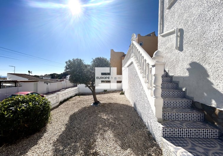 Segunda mano - villa - Villamartin - Costa Blanca