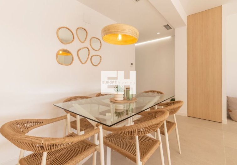 Segunda mano - villa - Torrevieja - Costa Blanca