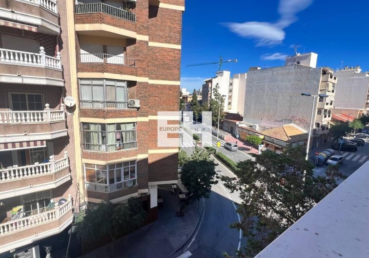 Segunda mano - Apartamento  - Torrevieja - Parque De Las Naciones