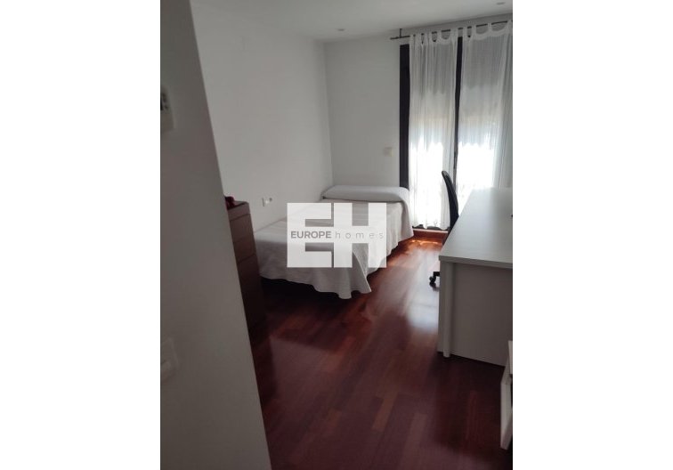 Segunda mano - Apartamento  - Orihuela - Zona Centro