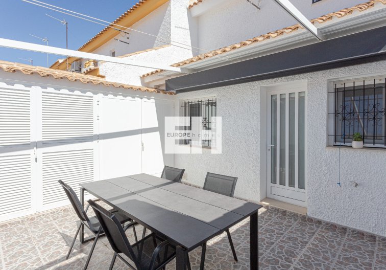 Segunda mano - villa - Pilar de la Horadada - Costa Blanca