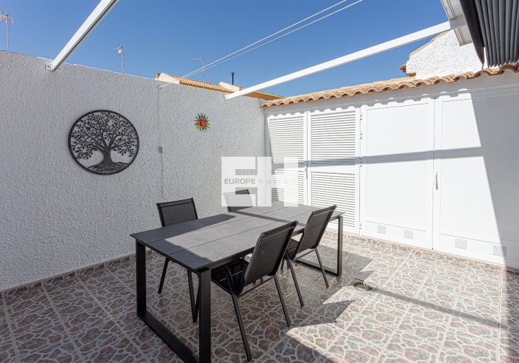 Segunda mano - villa - Pilar de la Horadada - Costa Blanca