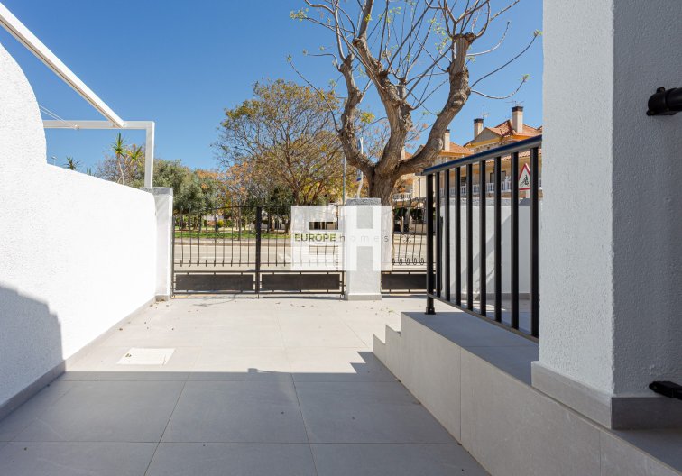 Segunda mano - villa - Pilar de la Horadada - Costa Blanca