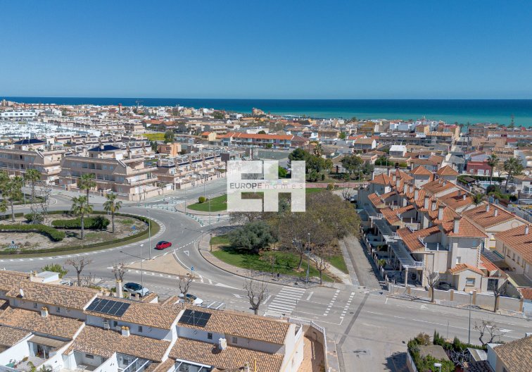 Segunda mano - villa - Pilar de la Horadada - Costa Blanca