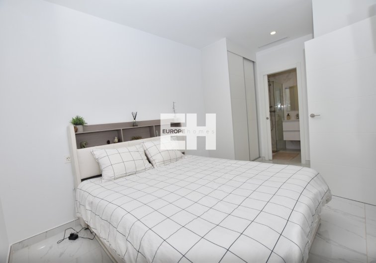 Segunda mano - villa - Los Montesinos - Costa Blanca