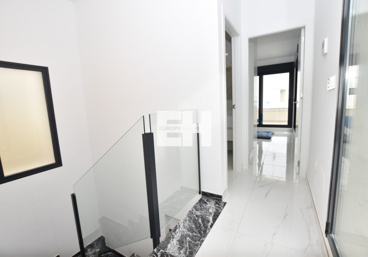 Segunda mano - villa - Los Montesinos - Costa Blanca