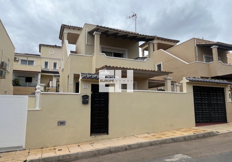 Segunda mano - Duplex - San Miguel de Salinas - Las Filipinas