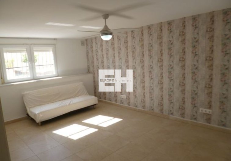 Segunda mano - villa - Villamartin - Costa Blanca